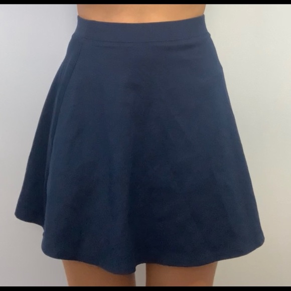 Navy Skirt - Picture 3 of 3